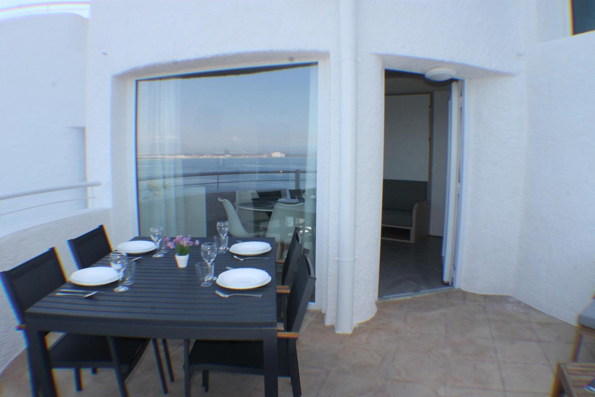Agi Castell Mar Apartment Roses Luaran gambar