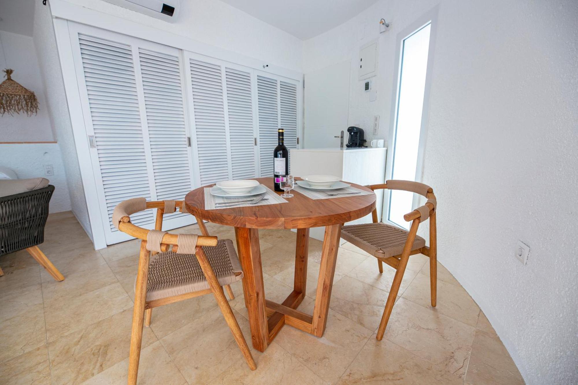 Agi Castell Mar Apartment Roses Luaran gambar